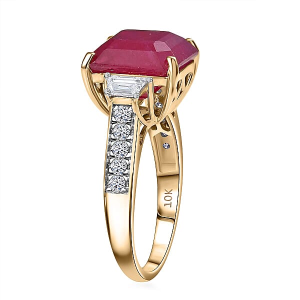 10K Yellow Gold AAA Asscher Cut Niassa Ruby Luxuriant Lab Grown Diamond (E-F VS) (0.78 Cts) Ring 10.78 Ctw