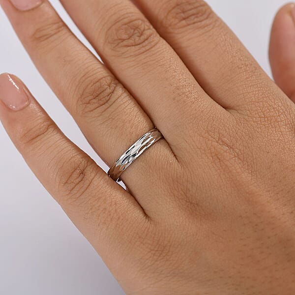 950 Platinum Diamond-Cut Band Ring 3.35 Grams