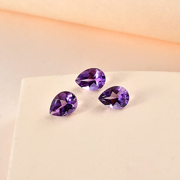 AA Rose De France Amethyst Set Of 3 (Pear 8x6 Mm) 2.71 Ctw Loose Gemstone