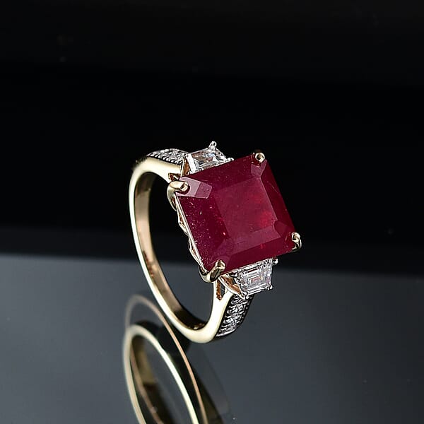 AAA Asscher Cut Niassa Ruby And E-F VS Luxuriant Lab Grown Diamond 10.78 Ctw Ring In 10K Yellow Gold