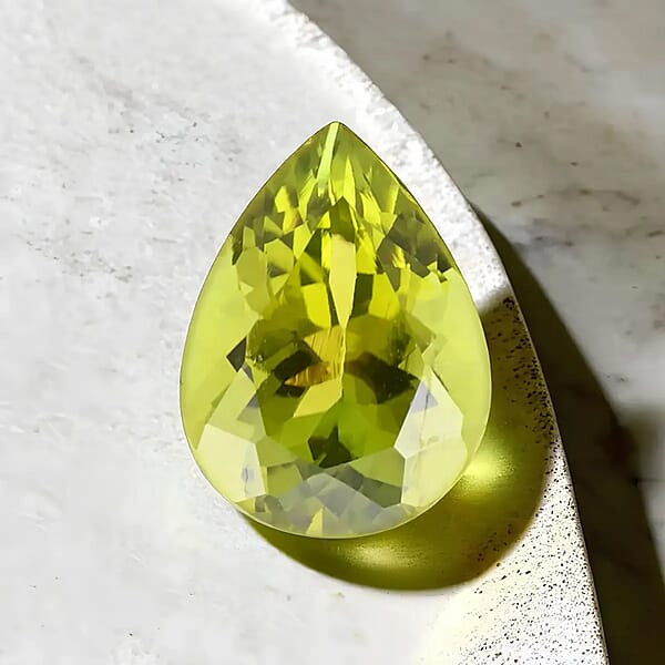 AAA Calabar Green Tourmaline (Pear 8x6 Mm) 1.00 Ctw