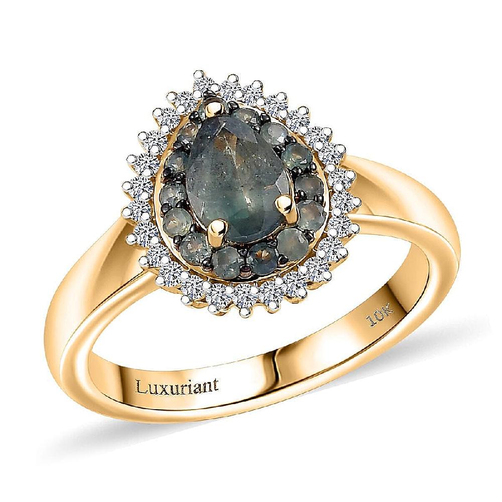 AAA Narsipatnam Alexandrite and Luxuriant Lab Grown Diamond E-F VS 1.05 ctw Majestic Mirage Ring in 10K Yellow Gold
