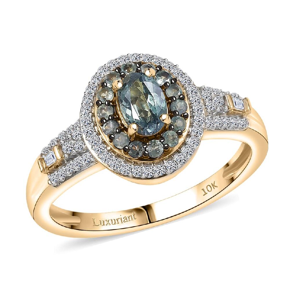 AAA Narsipatnam Alexandrite and Luxuriant Lab Grown Diamond E-F VS 1.05 ctw Majestic Mirage Ring in 10K Yellow Gold