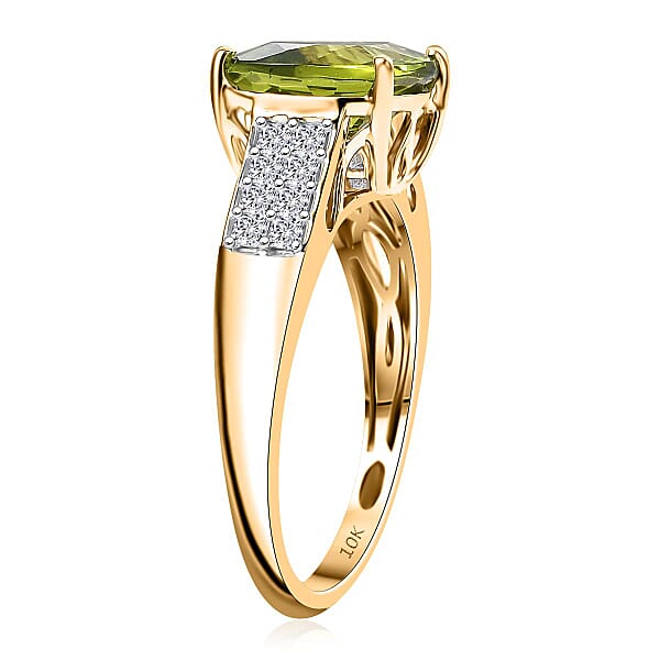 AAA Peridot And G-H SI Luxuriant Lab Grown Diamond 4.62 Ctw Ring In 10K Yellow Gold
