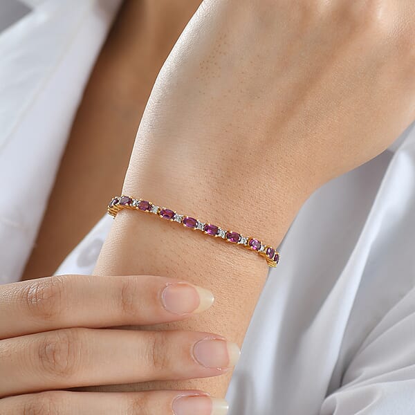 AAA Radiant Ember Garnet And Luxuriant Lab Grown Diamond G-H SI 7.65 Ctw Royal Flame Line Bracelet In 18K Vermeil Yellow Gold Over Sterling Silver (6.50 In)