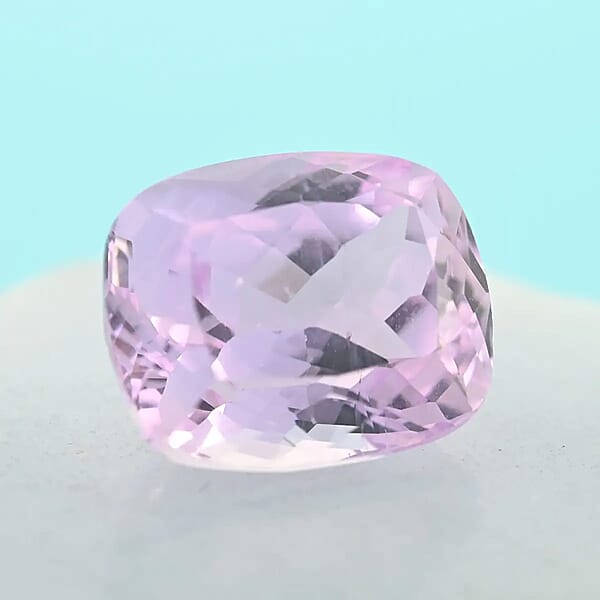 AAAA Martha Rocha Kunzite (Cush 11x9 Mm) 5.00 Ctw