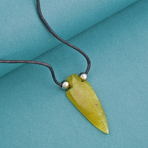 Arrowhead Jade And Lava Stone 36.00 Ctw Adjustable Black Cord Necklace (14 Inches)