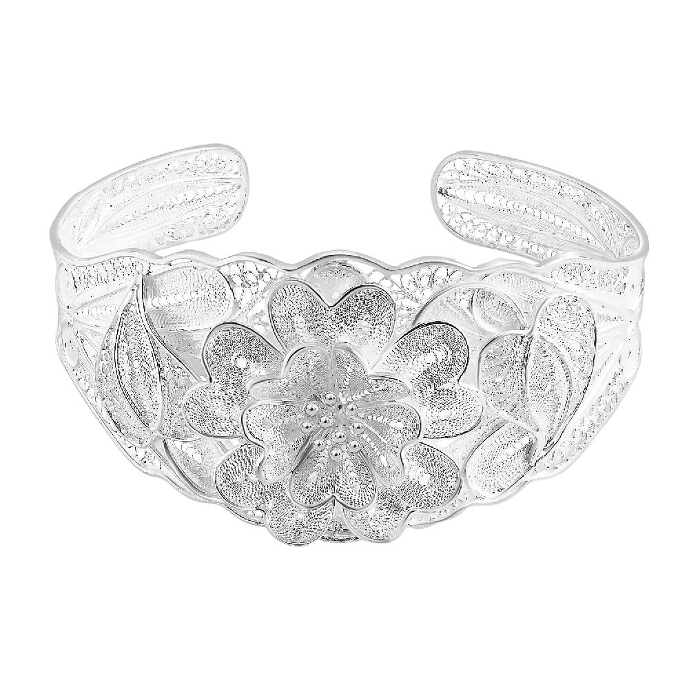 Artistry Tarakashi Collection Floral Bangle Bracelet in Sterling Silver (7.25 In) 26 Grams