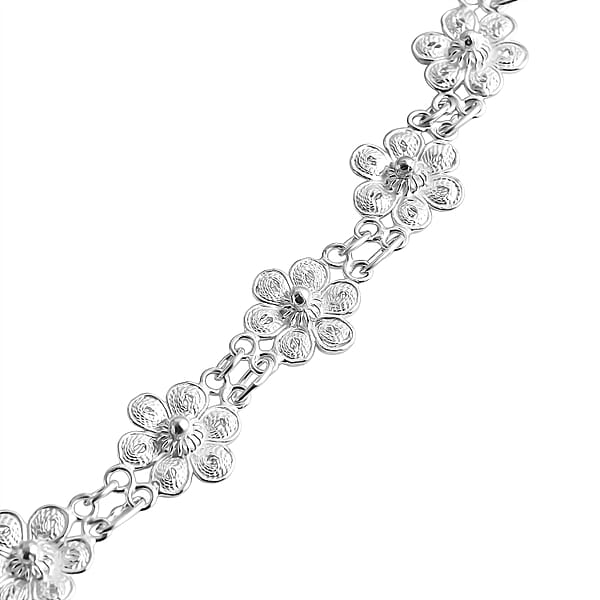 Artistry Tarakashi Collection Sterling Silver Floral Necklace (18 Inches (16.40 Grams)