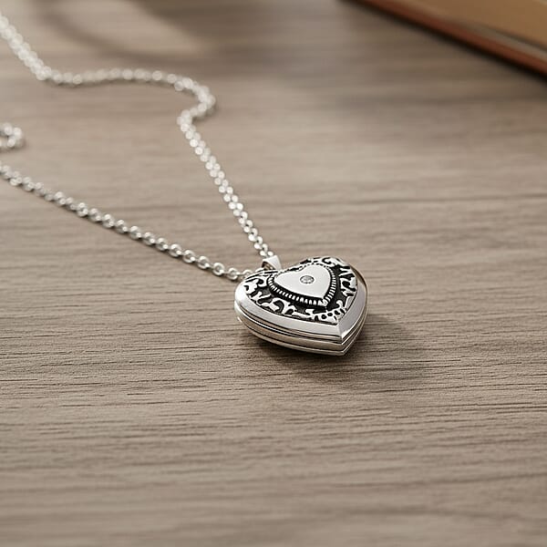 Austrian Crystal Heart Shaped Pendant Necklace In Stainless Steel 20-22 Inches