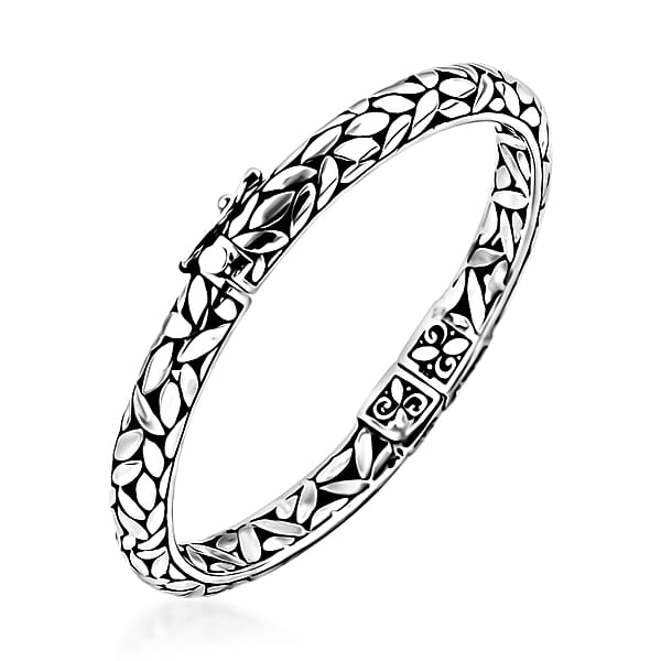 Bali Legacy Leaf Borobudur Bangle Bracelet In Sterling Silver (7.25 In) 27.50 Grams
