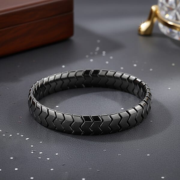 Black Hematite Chevron Block Stretch Men's Bracelet 207.50 Ctw (8-8.5 Inches)