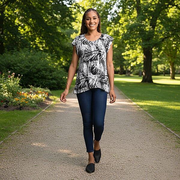 BRITANY BLACK Black Abstract Stretch Flutter Sleeve Blouse With Sequin - L