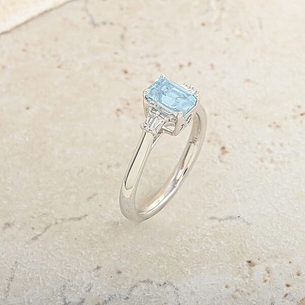 Certified And Appraised Iliana AAA Santa Maria Aquamarine And G-H SI Diamond 1.00 Ctw Ring In 18K White Gold