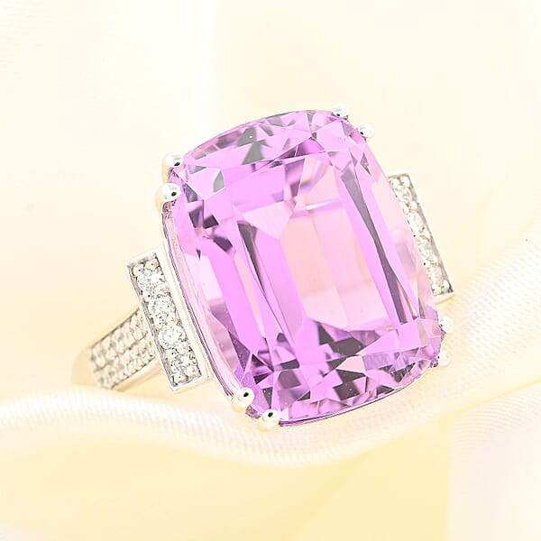 Certified And Appraised Rhapsody 950 Platinum AAAA Patroke Kunzite And E-F VS Diamond Ring 7.35 Grams 14.15 Ctw