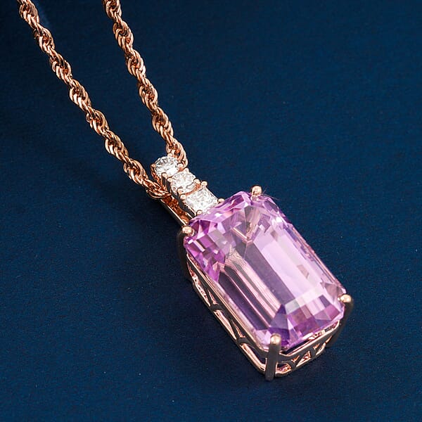 Certified & Appraised AAA Martha Rocha Kunzite And Luxuriant Lab Grown Diamond E-F VS 14.00 Ctw Pendant Necklace In 10K Rose Gold 18 Inches