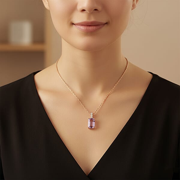 Certified & Appraised AAA Martha Rocha Kunzite And Luxuriant Lab Grown Diamond E-F VS 14.00 Ctw Pendant Necklace In 10K Rose Gold 18 Inches