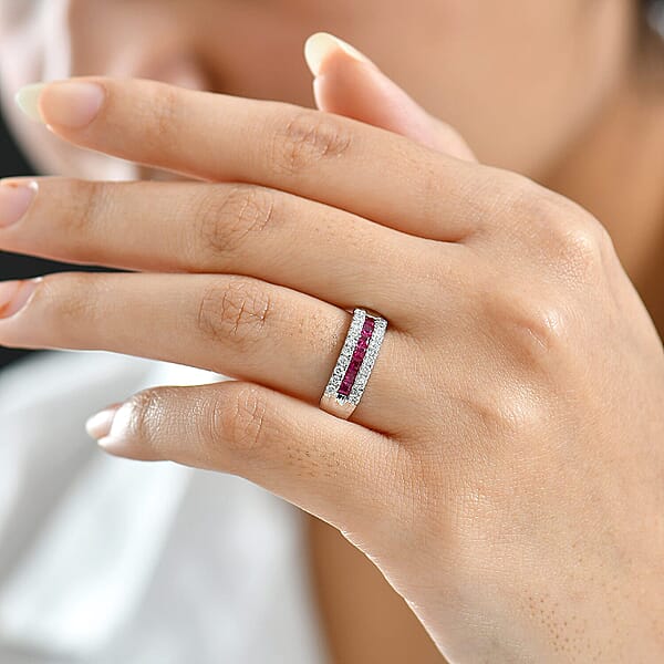 Certified & Appraised AAA Montepuez Ruby And Luxuriant Diamond G-H SI 1.15 Ctw Band Ring In 10K White Gold