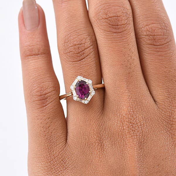 Certified & Appraised AAA Radiant Ember Garnet And Luxuriant Lab Grown Diamond G-H SI 1.65 Ctw Ring In 10K Yellow Gold
