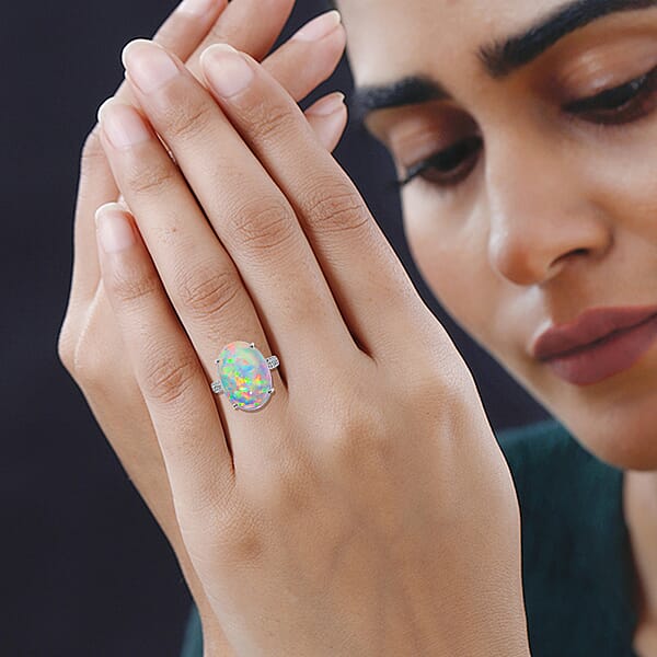 Certified & Appraised Iliana 18K White Gold AAA Ethiopian Welo Opal And G-H SI Diamond Ring 4.30 Grams 9.40 Ctw