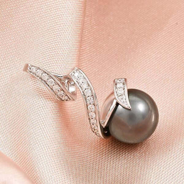Certified & Appraised Iliana 18K White Gold AAA Tahitian Pearl 9.5-10mm And SI Diamond Pendant Without Chain 0.16 Ctw