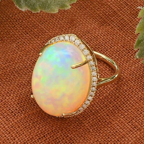 Certified & Appraised Iliana 18K Yellow Gold AAA Ethiopian Welo Opal And G-H SI White Diamond Ring 5.30 Grams 14.10 Ctw