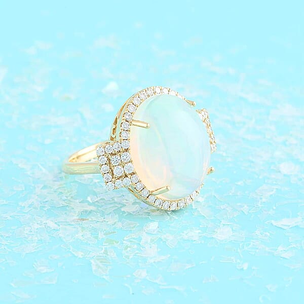 Certified & Appraised Iliana 18K Yellow Gold AAA Ethiopian Welo Opal And G-H SI Diamond Ring 5.60 Grams 7.40 Ctw