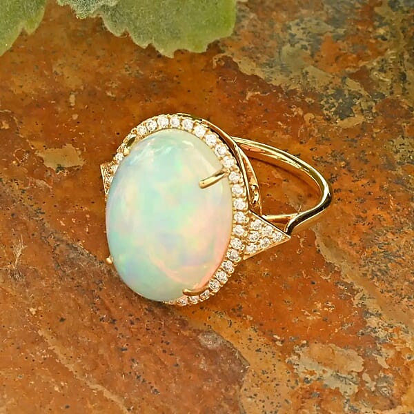 Certified & Appraised Iliana AAA Ethiopian Welo Opal And G-H SI Diamond 10.30 Ctw Ring In 18K Yellow Gold 5 Grams
