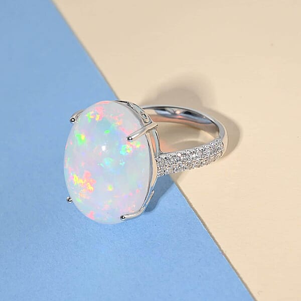 Certified & Appraised Iliana AAA Ethiopian Welo Opal And G-H SI Diamond 9.40 Ctw Ring In 18K White Gold 4.30 Grams