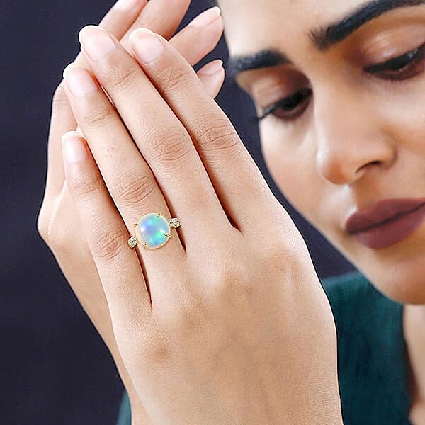 Certified & Appraised Luxoro 14K Yellow Gold AAA Ethiopian Welo Opal And G-H I2 White Diamond Ring 6.10 Ctw