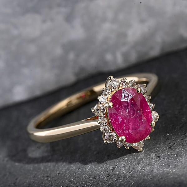 Certified & Appraised Luxoro 14K Yellow Gold AAA Montepuez Ruby And G-H I2 Diamond Ring 1.60 Ctw