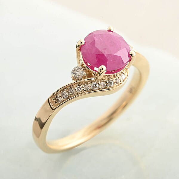 Certified & Appraised Luxoro 14K Yellow Gold AAA Mozambique Ruby Diamond (I2) Ring 1.80 Ctw