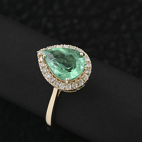 Certified & Appraised Luxoro AAA Boyaca Colombian Emerald And I2 Diamond 2.35 Ctw Ring In 14K Yellow Gold