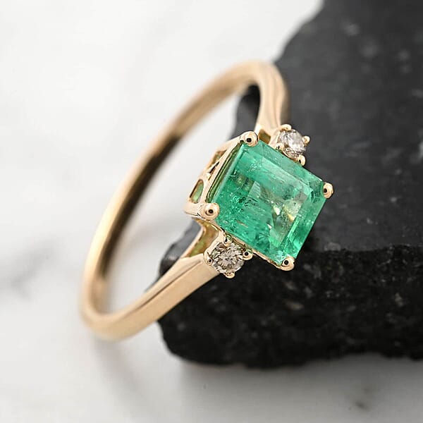 Certified & Appraised Luxoro AAA Boyaca Colombian Emerald And G-H I2 Diamond 1.15 Ctw Ring In 14K Yellow Gold