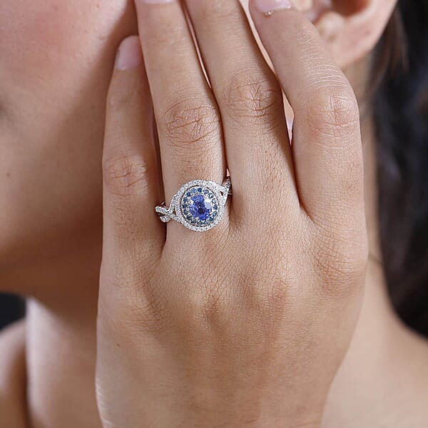 Certified & Appraised Luxoro AAA Ceylon Blue Sapphire Blue And I2 White Diamond 1.70 Ctw Ring In 14K White Gold 4.60 Grams