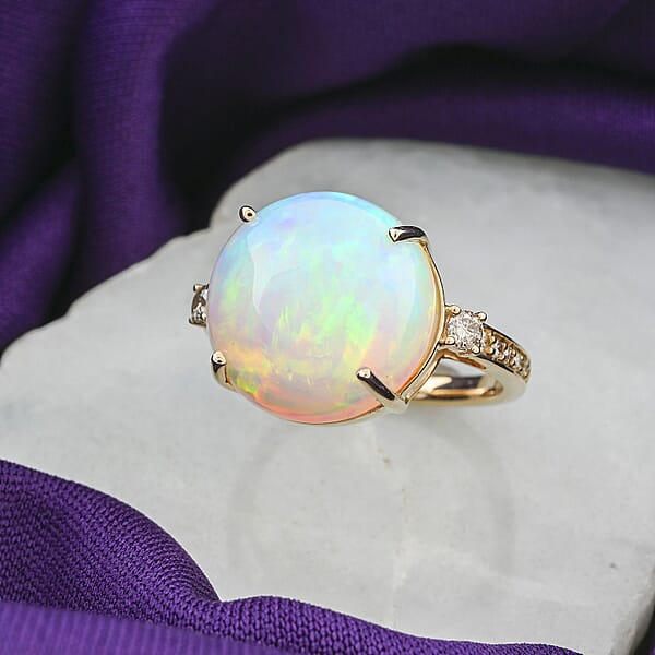 Certified & Appraised Luxoro AAA Ethiopian Welo Opal And G-H I2 Diamond 7.25 Ctw Ring In 14K Yellow Gold