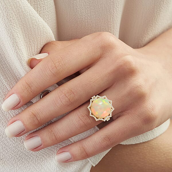 Certified & Appraised Luxoro AAA Ethiopian Welo Opal And White Diamond I2 11.20 Ctw Ring In 10K Yellow Gold