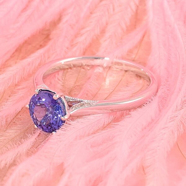 Certified & Appraised Luxoro AAA Tanzanite And G-H I2 Diamond 2.75 Ctw Ring In 14K White Gold 3.20 Grams