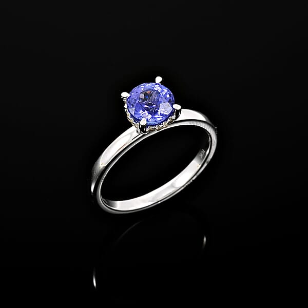 Certified & Appraised Luxoro AAA Tanzanite And G-H I2 Diamond 2.05 Ctw Ring In 10K White Gold