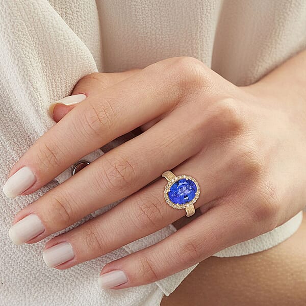 Certified & Appraised Luxoro AAA Tanzanite And I2 Diamond 5.05 Ctw Ring In 10K Yellow Gold