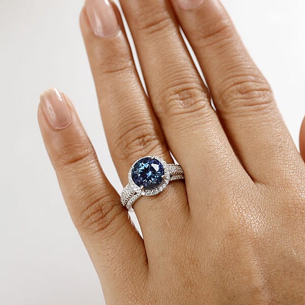 Certified & Appraised Luxuriant AAA Lab Grown Alexandrite And E-F VS Lab Grown Diamond 5.63 Ctw Ring In 10K White Gold