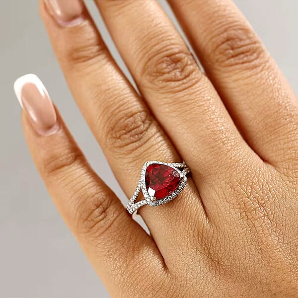 Certified & Appraised Luxuriant AAA Lab Grown Padparadscha Sapphire And E-F VS Lab Grown Diamond 5.28 Ctw Ring In 10K Yellow Gold