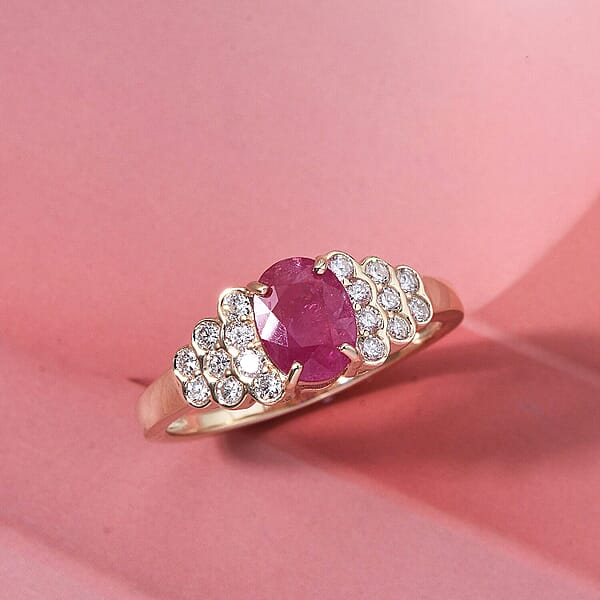Certified & Appraised Premium Montepuez Ruby And Luxuriant Lab Grown Diamond G-H SI 1.76 Ctw Ring In 10K Yellow Gold