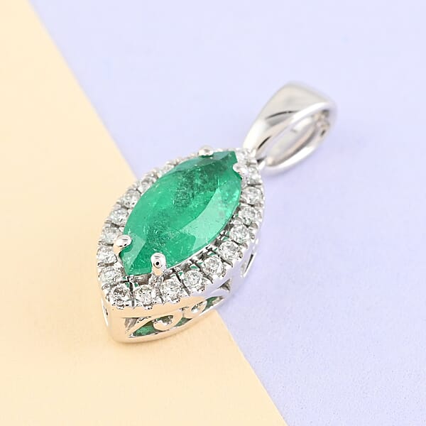 Certified & Appraised Rhapsody 950 Platinum AAAA Boyaca Colombian Emerald And E-F VS Diamond Halo Pendant 1.20 Ctw
