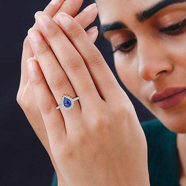 Certified & Appraised Rhapsody 950 Platinum AAAA Ceylon Blue Sapphire And E-F VS Diamond Ring 5.86 Grams 2.60 Ctw