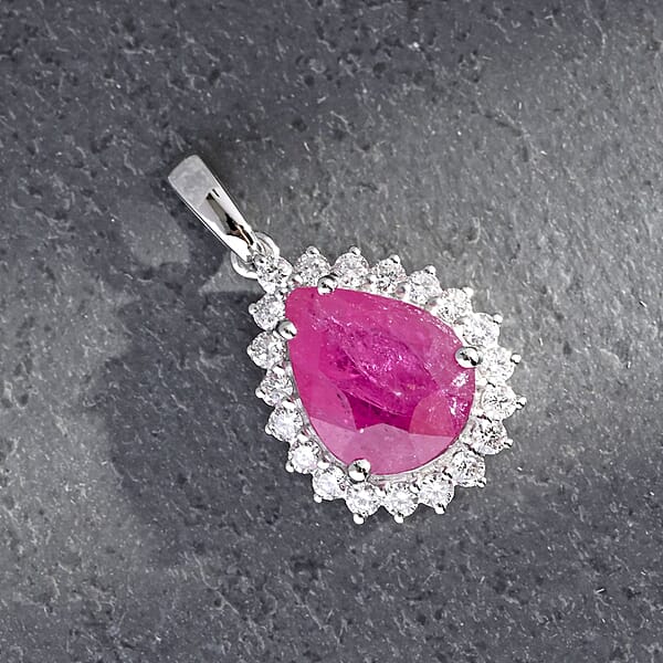 Certified & Appraised Rhapsody 950 Platinum AAAA Mozambique Ruby And E-F VS Diamond Pendant Without Chain 2.05 Ctw