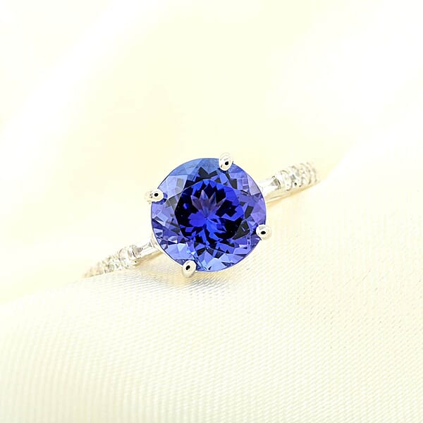 Certified & Appraised Rhapsody 950 Platinum AAAA Tanzanite And E-F VS Diamond Ring 4.70 Grams 2.75 Ctw (Del. In 10-15 Days)