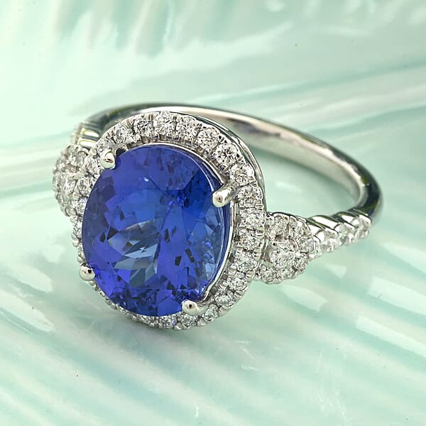 Certified & Appraised Rhapsody 950 Platinum AAAA Tanzanite And E-F VS Diamond Ring 6.25 Grams 4.75 Ctw