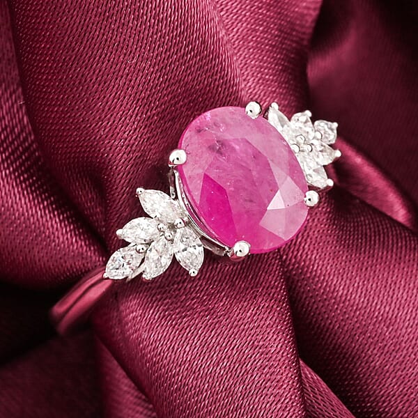 Certified & Appraised Rhapsody AAAA Mozambique Ruby And E-F VS Diamond 2.25 Ctw Ring In 950 Platinum 5.80 Grams