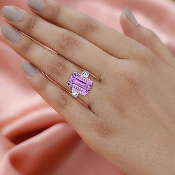 Certified & Appraised Rhapsody AAAA Patroke Kunzite And E-F VS Diamond 16.10 Ctw Ring In 950 Platinum 9.85 Grams